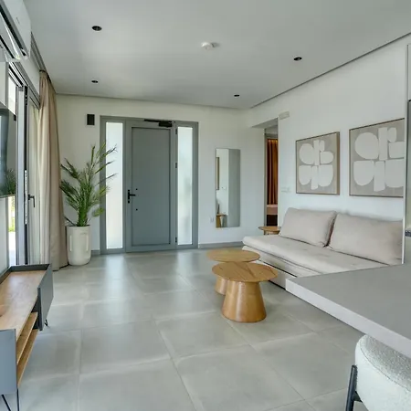 Onar Private Pool וילה *