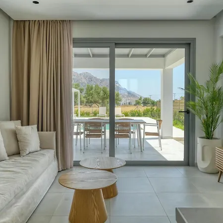 Onar Private Pool וילה *