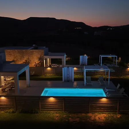 Onar Private Pool וילה